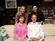 髙嶋政宏、政伸兄弟が母・寿美花代さんの最期の様子を明かす「最期の最期まで大女優」「子供と孫に囲まれ眠るように」【コメント全文】