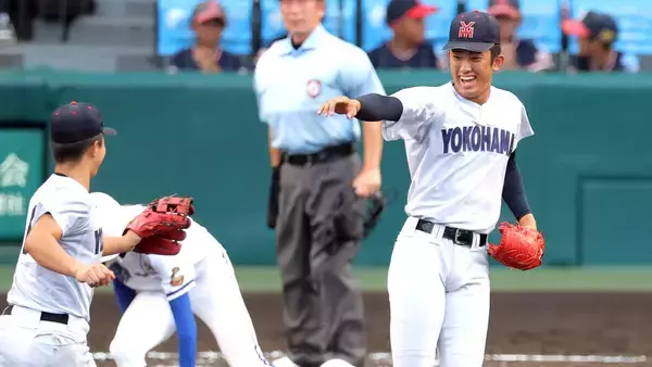 【甲子園】横浜が２年連続８強　「大魔神」織田翔希が最速１５４キロで圧巻の４回無安打７奪三振リリーフ　今夏初のビハインドから逆転勝ち