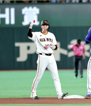 巨人・坂本勇人はＶ戦線で無形の力も発揮…歴代単独９位２４７２安打、二塁打数は歴代最多まであと１３