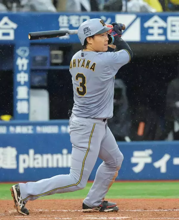 【阪神】大山悠輔、右翼線二塁打で４打点目！今季７度目の猛打賞　６回までにサイクル王手の大暴れ