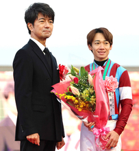 ホープフルＳのプレゼンターを務めた仲村トオルは感動　「来年のクラシックレースが一層楽しみになりました」