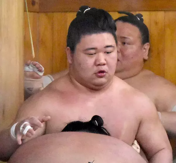 幕内・藤ノ川が荒汐部屋に出稽古　新大関・安青錦らと肌合わせ「動きはいい感じ」　２０２６年は「三役を目指して」
