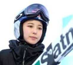 【ジャンプＷ杯】高梨沙羅は９位　ジャンプ２本そろわず、もどかしい試合続く　丸山希は２位で３戦連続の表彰台