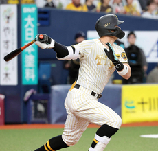 【阪神】佐藤輝明の左中間フェンス直撃二塁打から一挙３点先制！勝てば２０１０年以来１６年ぶりの開幕２カード連続勝ち越し