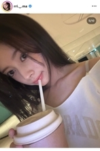 ＮｉｚｉＵ・リマ、オフショットを大放出！自然体の姿が「可愛い超えて美しい！」「ナチュりま可愛い〜」「ポニテまーちゃんかわよよよ」