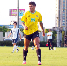 Ｊ１千葉、エリソンが初実戦で初ゴール「勝てたことが何よりも」キャンプは精神面での連携強化に注力…Ｕ―１８と練習試合