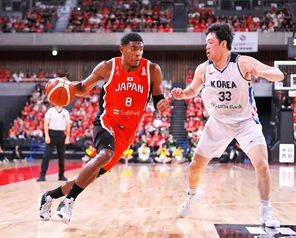 【バスケ男子】八村塁、両チーム最多２２得点で勝利導く　１８４０日ぶり国内代表戦復帰に大歓声受け感無量「素晴らしい」　オープニングシュート、ブザービーターと大活躍　Ｗ杯２次予選へ弾み…国際強化試合で８８ー６８韓国撃破