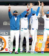 【日本ハム】新庄ビッグボス、延長サヨナラ勝ちで首位・西武に勝ち越し「ナイスゲーム」