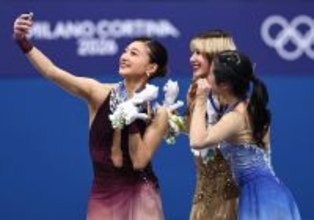 「愛される姉御」坂本花織　表彰式でアリサへの行動が話題「気遣いが凄い」「最高のライバルであり仲間」「寂しい…引退が…」