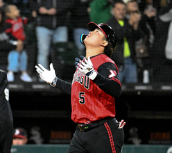 村上宗隆、菅野智之とのメジャー初対決で３４＆３５号「必死に食らいついて何とか…」　ヤクルト時代は苦戦も見せつけた進化「また打てるように」