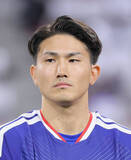 「フェイエノールト指揮官、日本代表ＤＦ渡辺剛の負傷状況に「重傷でないことを願う」…ＦＷ上田綺世は“幻弾”」の画像1