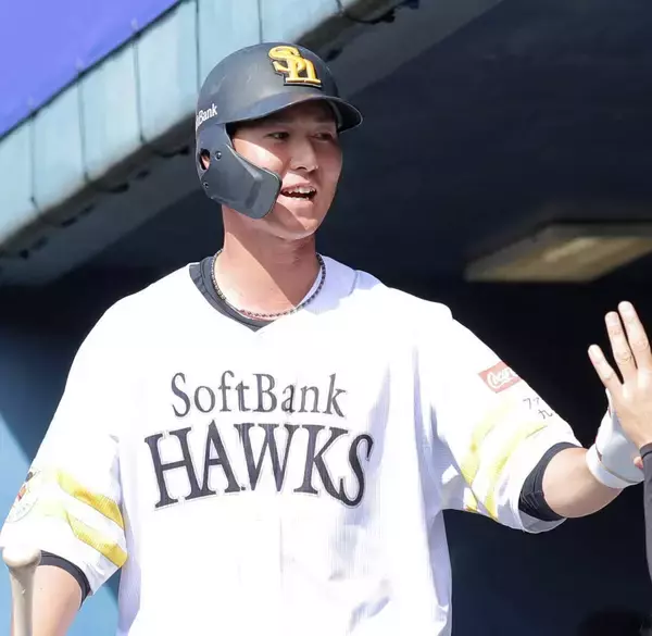 【ソフトバンク】秋広優人、１８１キロの高速弾丸ライナーで右翼席へ！「完璧に捉えることができた」オープン戦２号ソロ　対外試合で早くも３本目