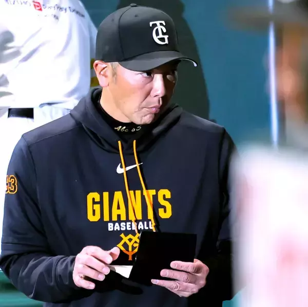 【巨人】阿部監督「どういう心境でマウンドに行っているのか」１１四死球１５失点の投手陣に改善求める