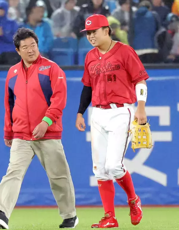 【広島】交代の平川蓮は右肩と背中を強打　新井貴浩監督「痛いということだったから」「あしたの朝チェックして」