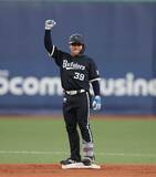 「【オリックス】２３歳が即結果！池田陵真が同点の左中間適時二塁打　母校のブラスバンド応援背に快音」の画像1