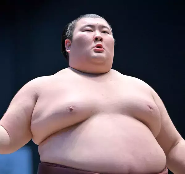 大関昇進を目指す熱海富士が初黒星　過去５勝５敗と五分の隆の勝に敗れる