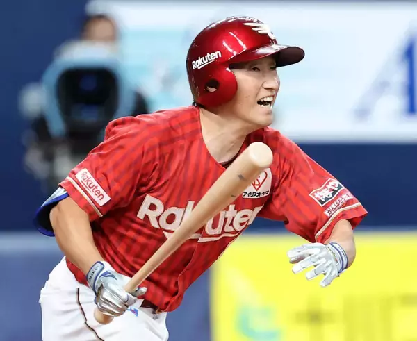 【楽天】３１歳小深田大翔がバースデー打　投手強襲の内野安打