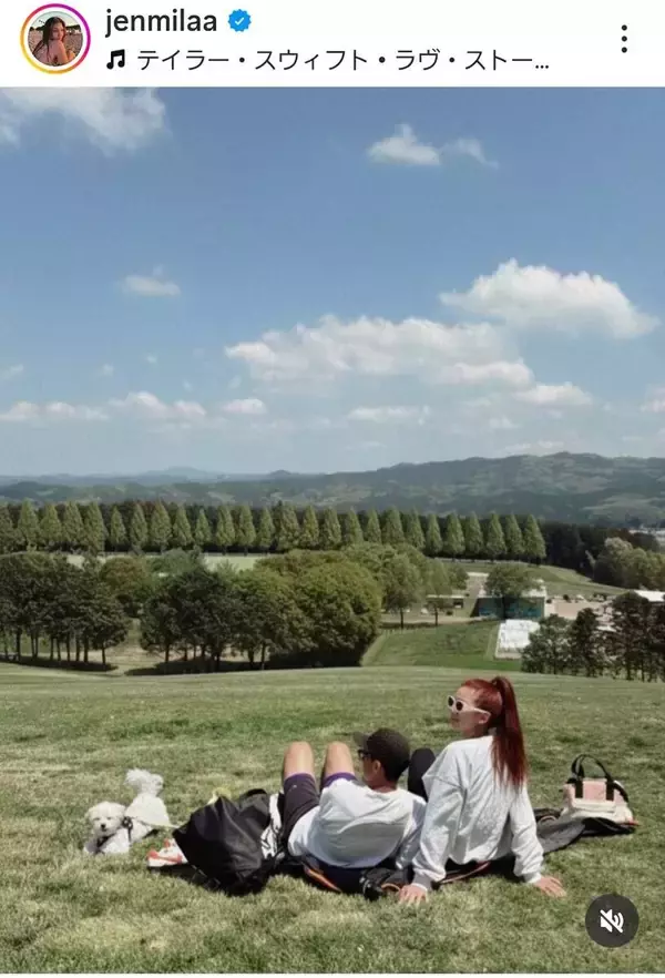 モデルの長谷川ミラ、結婚発表　原っぱに寝転ぶ２ショット披露「安心できるだけでなく、挑戦できる関係性」