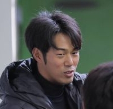 【巨人】立岡宗一郎３軍コーチ沖縄入り　亀井善行コーチが侍ジャパンＷＢＣ参加期間に１軍担当