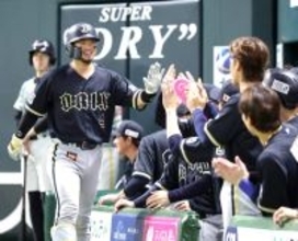 【オリックス】森友哉が令和８８８８号「年々、体は言うことを聞かなくなっている」８月８日生まれが今季１号ソロで首位タイ浮上