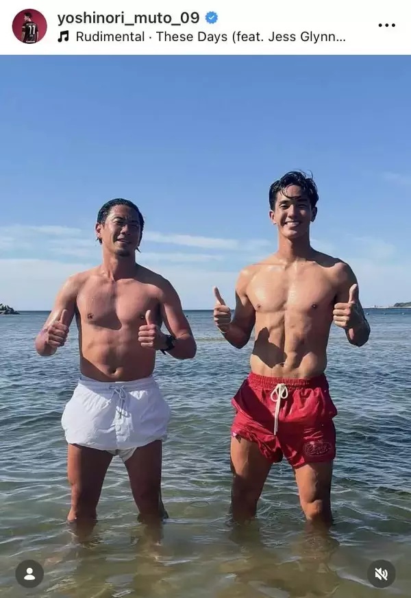 サッカー元日本代表、二度見する肉体美！超有名大出身「イケメン」が「エグい身体」「眩しすぎる」武藤嘉紀の姿にファン歓喜