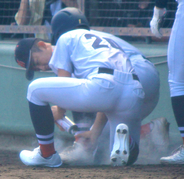 【高校野球】緊急降板の横浜・織田翔希、骨に異常なしの診断…ドラ１位候補右腕が左足首に打球直撃でヒヤリ