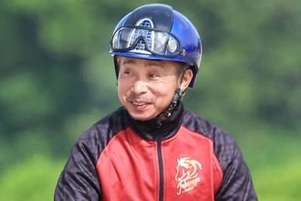 「誰が乗らへん言うとんじゃい！」利き腕の右の鎖骨骨折から２週間で実戦復帰…全身全霊を込めた岩田康誠騎手の挑戦