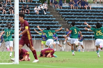 【高校サッカー】静岡学園が２点差を逆転　旭川実を３―２で破り４強入り…川口監督「こういう経験がチーム力を上げる」…全国総体準々決勝