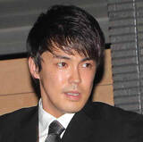 「清水アキラの三男・清水良太郎さん死去　３７歳　アキラの事務所関係者が認める　６月には父と共演も」の画像1