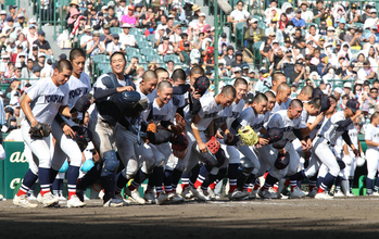 【甲子園】横浜打線のスライダー対策が奏功「打つ練習、見極める練習」と村田監督…沖縄尚学・末吉良丞から３回３得点