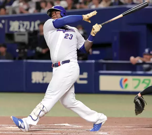 【中日】サノーが３戦連発の２０号「涌井さんが頑張っていて」福永裕基の４号に続く一発攻勢で涌井秀章は白星の権利持って交代