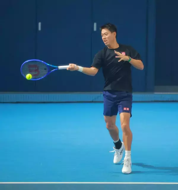 錦織圭　最後の公式戦出場に向け室内コートで約１時間練習　相手は野口莉央　木下グループ・ジャパンＯＰ