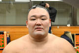 「元大関・朝乃山　藤ノ川を押し出し、復活優勝に向けて３敗を守る」の画像1