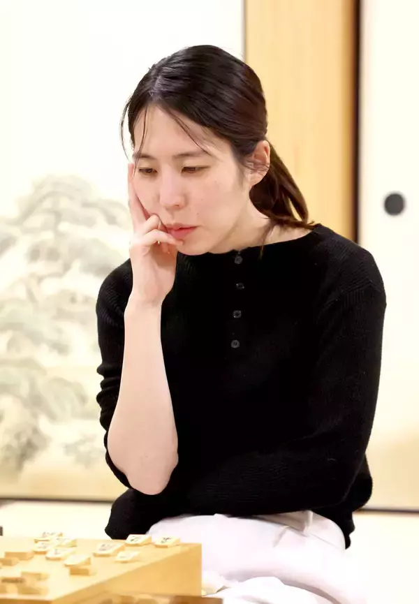 福間香奈女流名人「もうちょっと手厚く指すべきでした」最終盤の“悪手”響き連敗も大逆転へ「気持ちをり替えて」