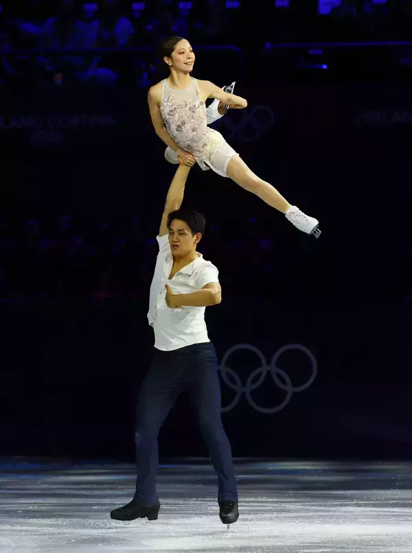 【五輪】「りくりゅう」にまさかの衝撃ハプニング　三浦璃来「実は後ろのチャックを閉め忘れていてですね」