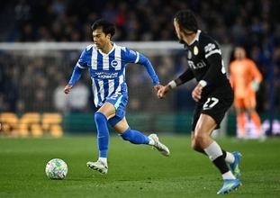 三笘薫が先発復帰！　鋭く正確なプレーで３－０勝利に貢献！！　ブライトンは暫定ながら６位浮上