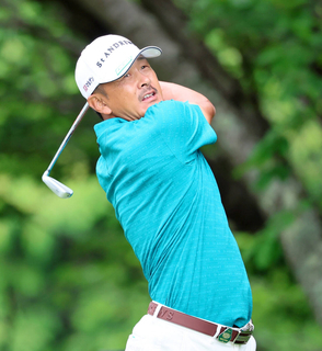【男子ゴルフ】６打差から大逆転！　４５歳・岩田寛がメジャー２勝目…賞金３０００万円を獲得　大会最年長Ｖ＆４０代６勝目