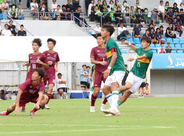 【高校サッカー】静岡学園が逆転４強　ＦＷ沢井翼が値千金の同点弾…主将が負傷欠場も「自分がやらないと」…全国総体準々決勝