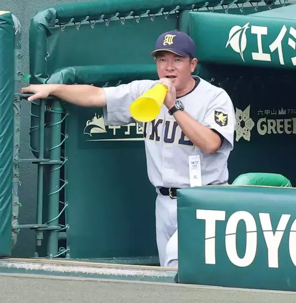 【甲子園】仙台育英・須江航監督、花咲徳栄に完封勝ちの勝因を明かす「天運がありました」「彼は全部の想像を超えてきた」