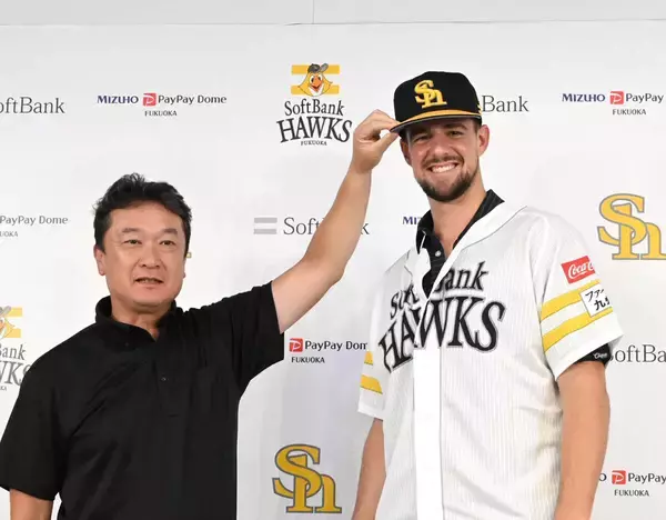 【ソフトバンク】リーグ３連覇へのラストピースは２０３センチの新助っ人・ラトリッジ「すごくワクワクしている」メジャーでは中継ぎ中心も先発起用の見込み