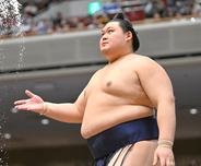 【１０日目の見どころ】３敗の大の里は好調・熱海富士の当たりを止められるか　単独トップの霧島は琴桜にどう挑む