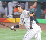 「【ヤクルト】ＷＢＣ前回大会の〝胴上げ捕手〟中村悠平が２大会連続選出　グラウンド内外のまとめ役になる」の画像1