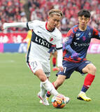 「鹿島「ボランチ荒木遼太郎」は緊急時のみにあらず？鬼木監督言及「彼が入るとボールは動く」「守備についても…」」の画像1