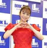 「宮田愛萌、初写真集の名付け親は母「食べ過ぎて胃が出ちゃったのがハプニング」」の画像1