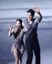 【フィギュア】「りくりゅう」が伝説のフリーを“再現”　五輪金メダリストとして待望の凱旋公演、超満員のファンがスタンディングオベーション…スターズ・オン・アイス　