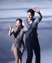 【フィギュア】「りくりゅう」が伝説のフリーを“再現”　五輪金メダリストとして待望のがい旋公演、超満員のファンがスタンディングオベーション…スターズ・オン・アイス　