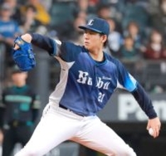 【西武】打球直撃で降板の武内夏暉が次回登板に意欲「多分大丈夫」　リズミカルな足取りで球場を後に