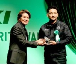 ヒロミ「いつかアワードに挑戦したい」特別審査員務める電気工具職人たたえる賞に参加意欲　父親は大工