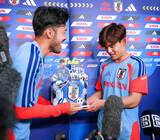 「【Ｗ杯】日本代表練習にメキシコ報道陣約５０人殺到「久保選手が最も知名度が高い」久保がスペイン語で取材対応する場面も」の画像1