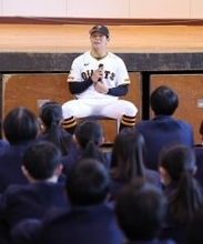 【巨人】 佐々木俊輔が三笘薫、久保建英ら指導の名伯楽に師事「走りや体の使い方を…」盗塁数の大幅増加狙う